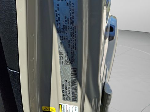 Used 2022 Jeep Wrangler Unlimited Sahara w/ Cold Weather Group image 29