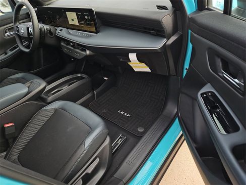 New 2026 Nissan Leaf Platinum+ image 8