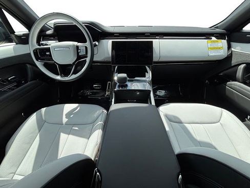 New 2026 Land Rover Range Rover Sport Dynamic SE AWD/4WD image 13