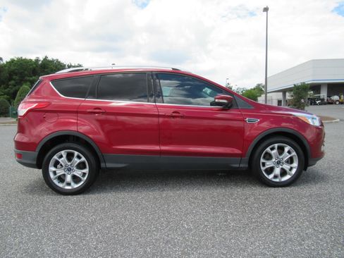 Used 2016 Ford Escape Titanium FWD image 2