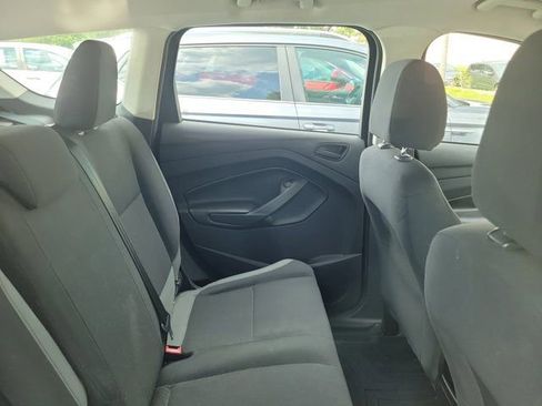 Used 2015 Ford Escape S FWD image 4