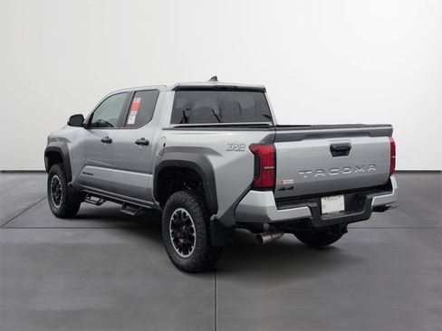 New 2025 Toyota Tacoma TRD Off-Road image 4