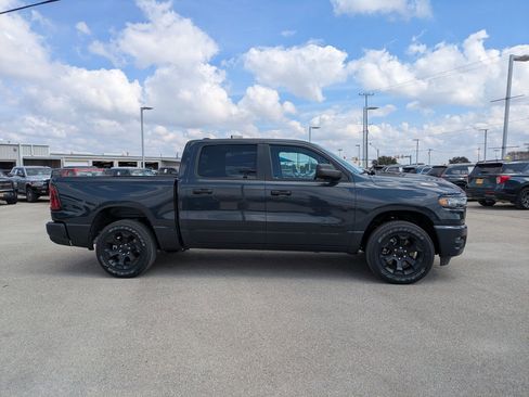 New 2026 RAM 1500 Express image 2