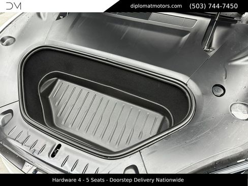 Used 2024 Tesla Model S image 45
