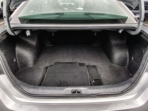 Used 2024 Nissan Altima 2.5 SV image 24