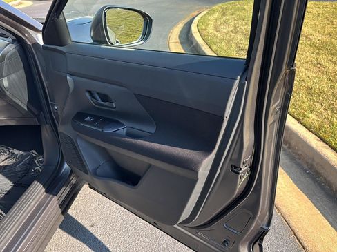 New 2026 Nissan Kicks S image 12