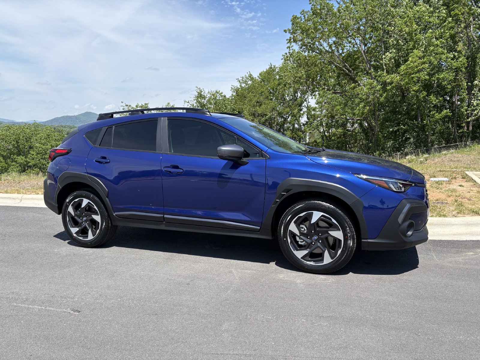 New 2026 Subaru Crosstrek 2.5i Limited w/ Popular Package #3A AWD/4WD image 7