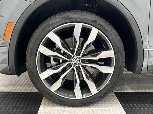 Used 2021 Volkswagen Tiguan SEL Premium R-Line AWD/4WD image 8