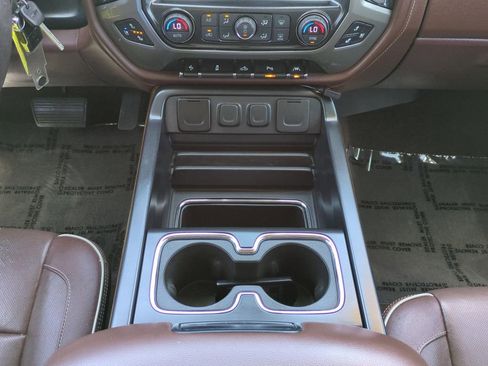 Used 2018 Chevrolet Silverado 1500 High Country RWD image 23