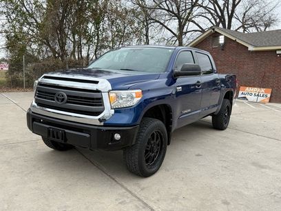 Used 2015 Toyota Tundra SR5 w/ SR5 Upgrade Package