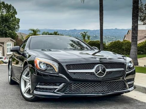Used 2013 Mercedes-Benz SL 550 image 12