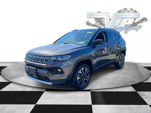 Used 2022 Jeep Compass Limited AWD/4WD image 2