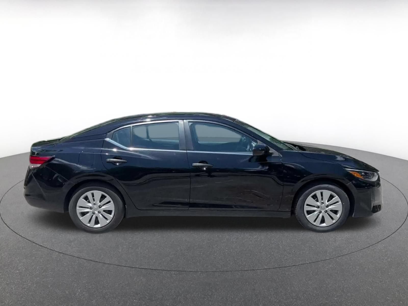 Used 2025 Nissan Sentra S FWD image 15