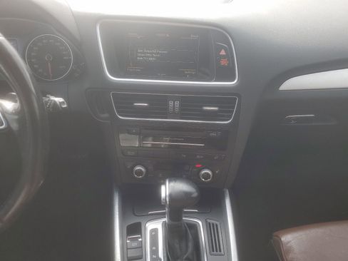 Used 2017 Audi Q5 2.0T Premium Plus w/ Technology Package image 10