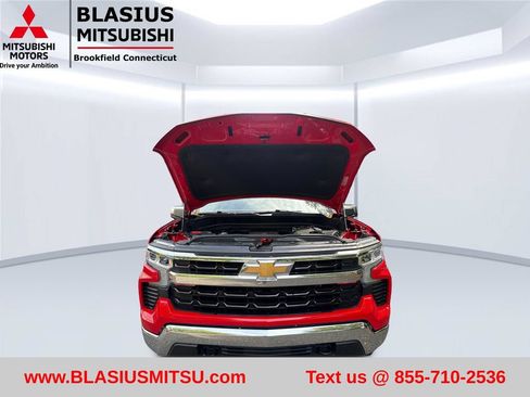 Used 2024 Chevrolet Silverado 1500 LT AWD/4WD image 42