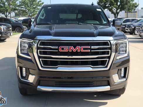 Used 2024 GMC Yukon SLT RWD image 10