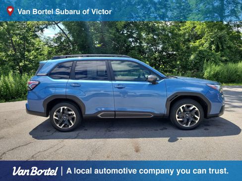 Certified 2025 Subaru Forester Limited AWD/4WD image 6