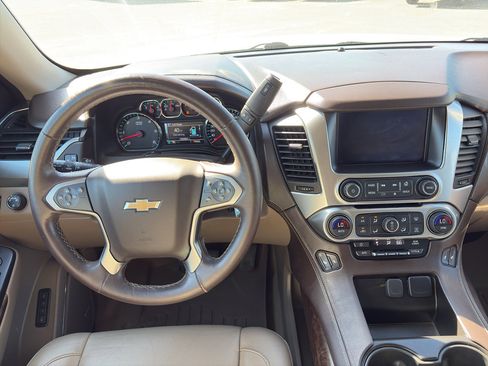 Used 2017 Chevrolet Tahoe LT RWD image 12