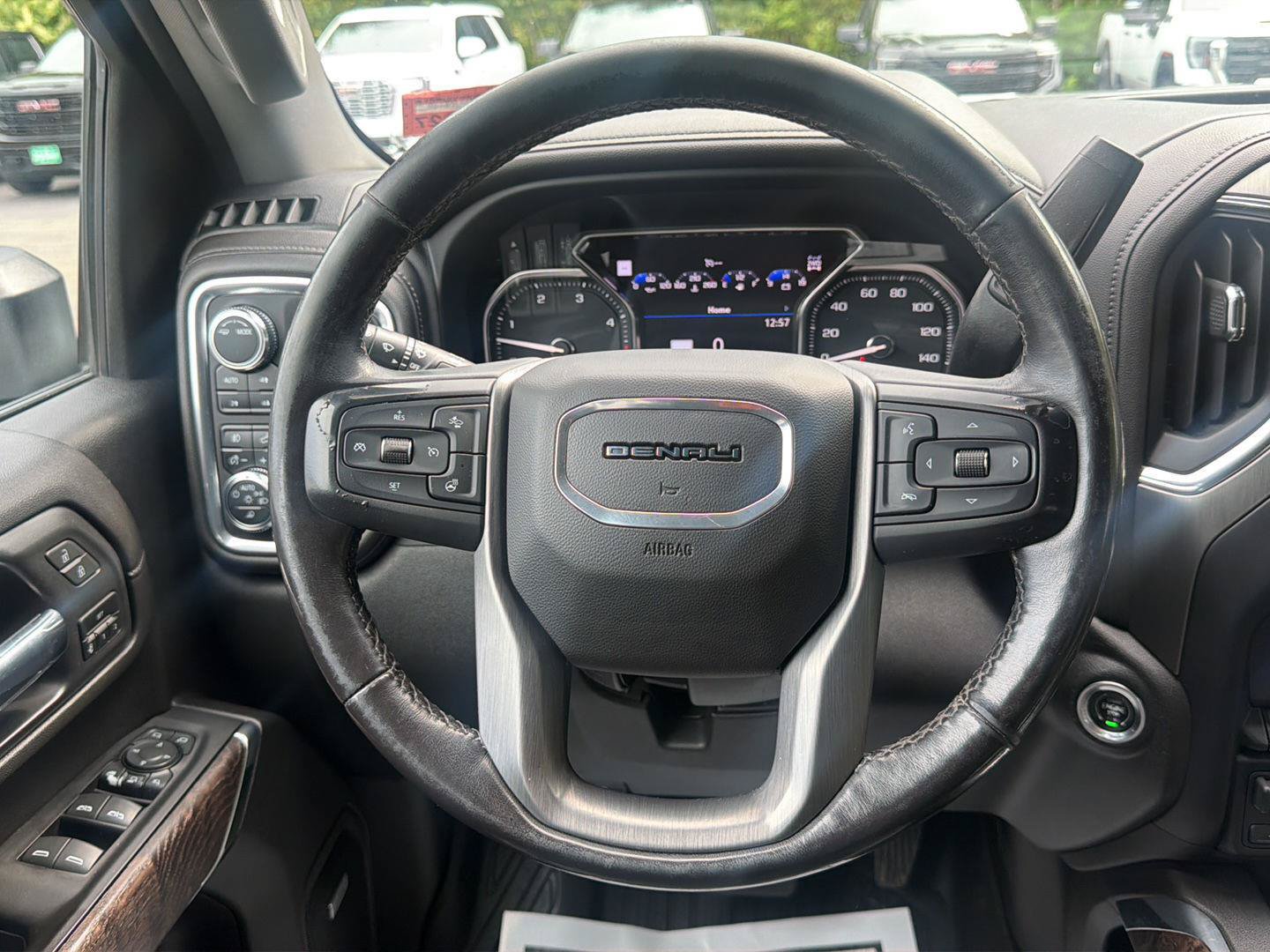 Certified 2022 GMC Sierra 2500 Denali w/ Denali Ultimate Package AWD/4WD image 14
