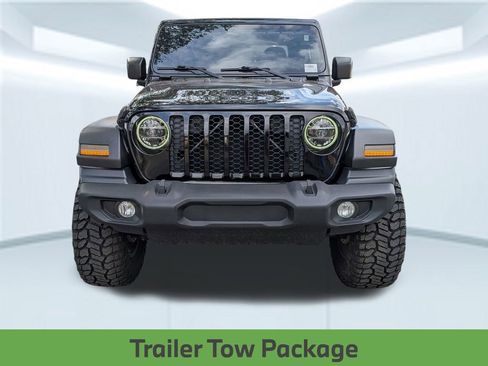 Used 2020 Jeep Gladiator Sport w/ Quick Order Package 24S image 11
