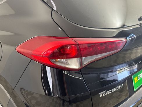 Used 2016 Hyundai Tucson SE w/ Option Group 02 FWD image 35