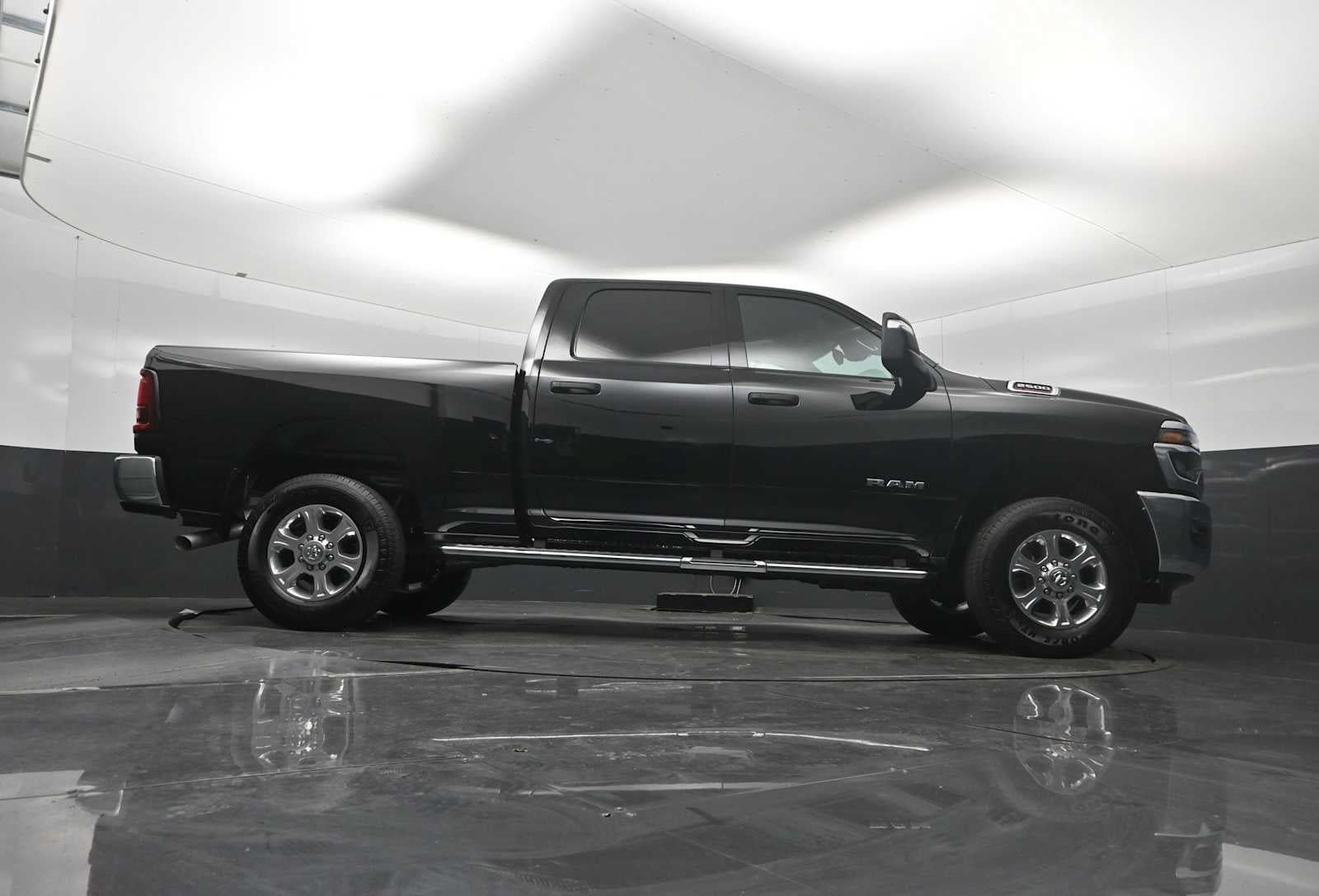 Used 2026 RAM 2500 Big Horn AWD/4WD image 25