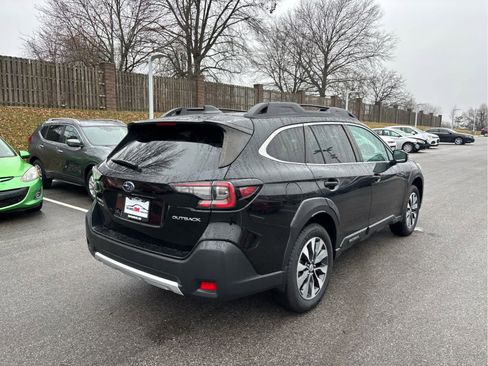 Used 2023 Subaru Outback Limited image 4