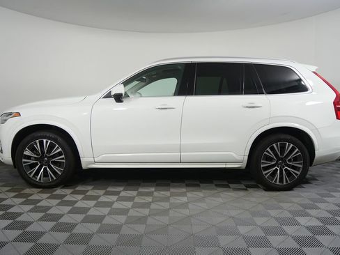 Used 2020 Volvo XC90 T5 Momentum w/ Protection Package FWD image 3