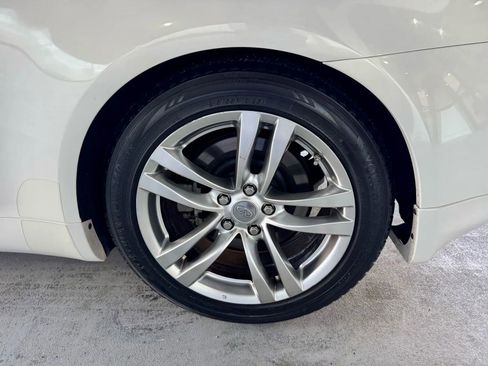 Used 2009 INFINITI G37 Journey w/ Premium Pkg image 12