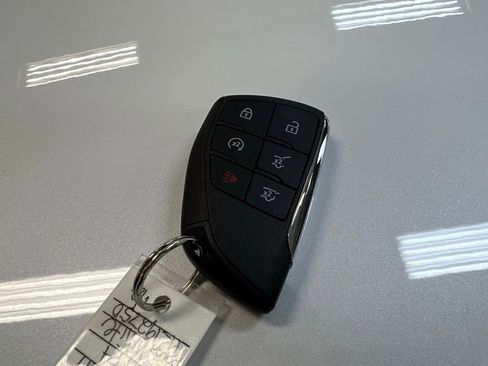 Used 2023 GMC Yukon AT4 AWD/4WD image 33