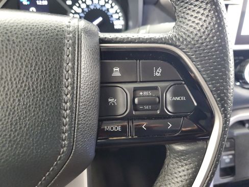 Used 2022 Toyota Tundra Limited AWD/4WD image 24