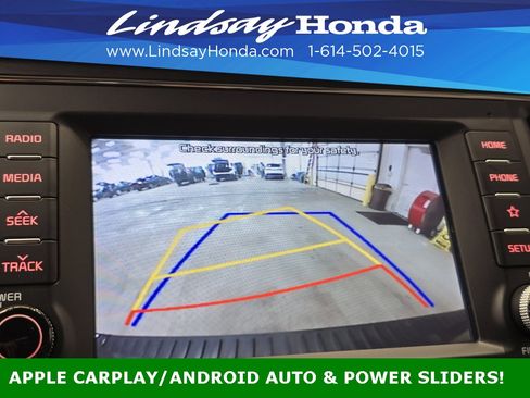 Used 2019 Kia Sedona LX image 16