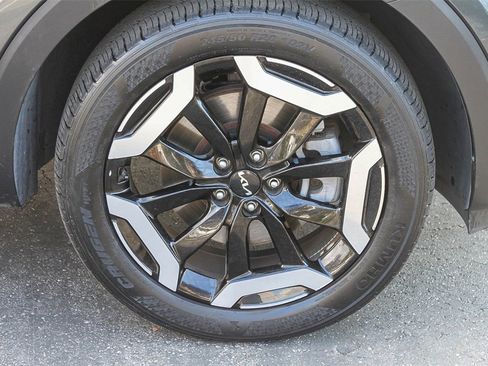 Used 2023 Kia Telluride S image 14