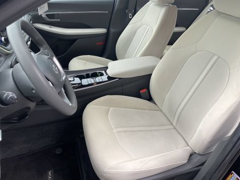 Certified 2023 Hyundai Sonata SEL w/ Cargo Package FWD image 11