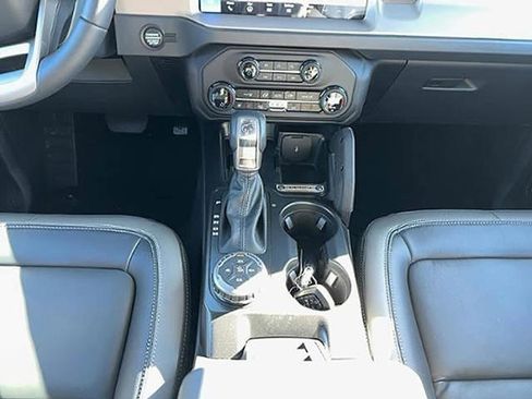 New 2025 Ford Bronco Outer Banks w/ Sasquatch Package image 12