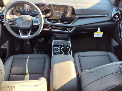 New 2026 Chevrolet Equinox LT w/ Convenience Package II image 10