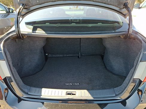 Used 2016 Nissan Sentra SR w/ Driver's Assist Package image 29