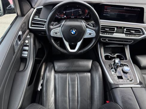 Used 2022 BMW X7 xDrive40i w/ Premium Package image 24