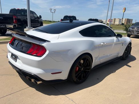 Used 2020 Ford Mustang Shelby GT500 w/ Technology Package RWD image 16