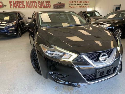 Used 2017 Nissan Maxima SR w/ Midnight Edition image 5