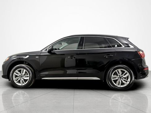 Used 2023 Audi Q5 2.0T Premium w/ Convenience Package AWD/4WD image 2