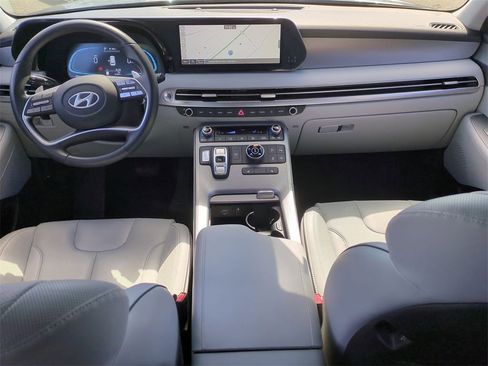 Certified 2025 Hyundai Palisade SEL image 22