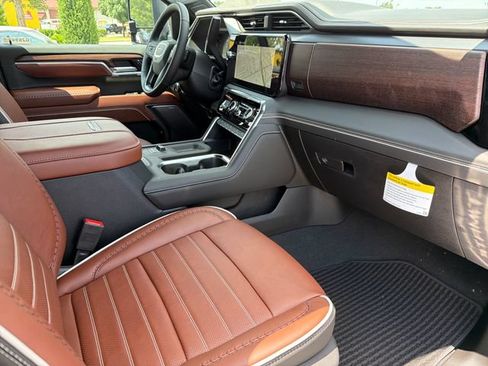 New 2026 GMC Sierra 2500 Denali Ultimate AWD/4WD image 22