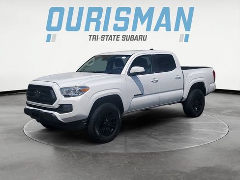 Used 2020 Toyota Tacoma SR w/ SR Convenience Package RWD image 2