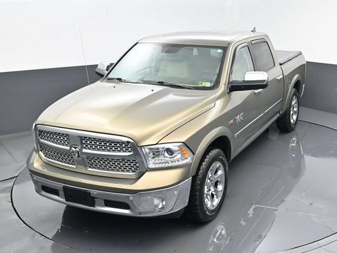 Used 2015 RAM 1500 Laramie w/ Convenience Group AWD/4WD image 22