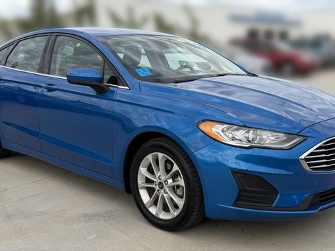Used 2019 Ford Fusion SE FWD image 7