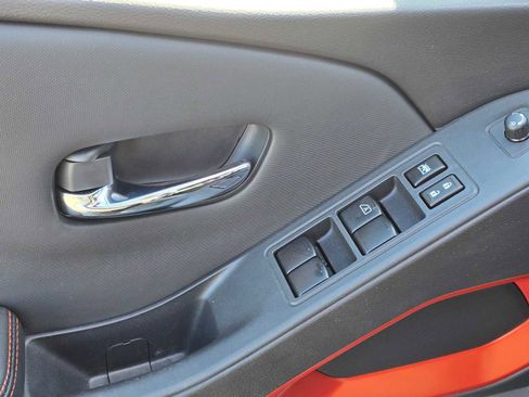 Used 2023 Nissan Frontier PRO-4X w/ Technology Package image 22