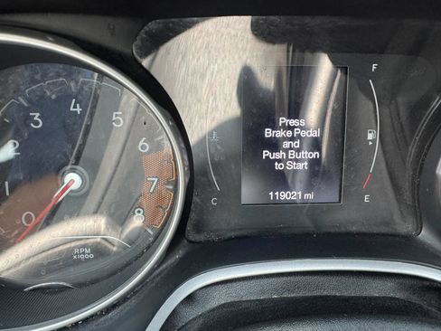 Used 2020 Jeep Compass Sport FWD image 28