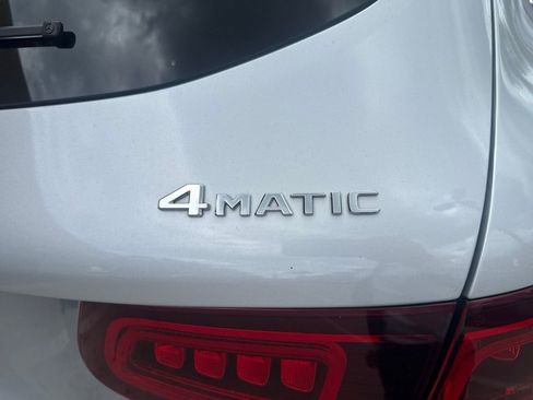 Used 2020 Mercedes-Benz GLC 300 4MATIC image 6