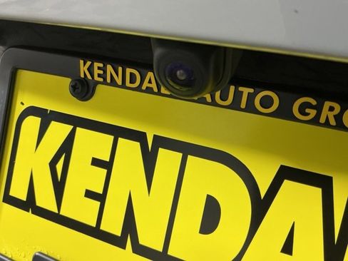 Used 2023 Kia Sportage SX image 9